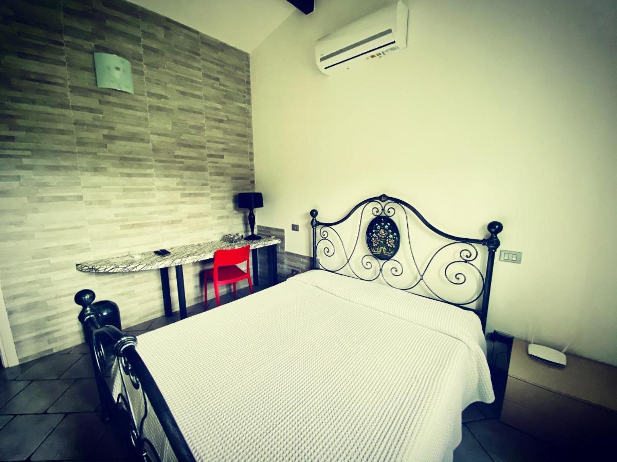 Casa Vacanze Gli Ulivi Borgomaro Экстерьер фото
